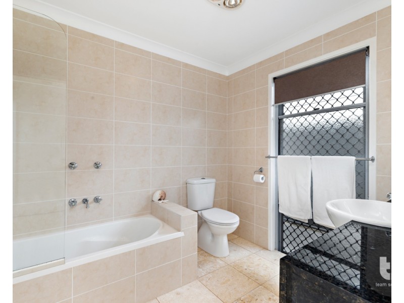 19 Water Street, Cleveland QLD 4163