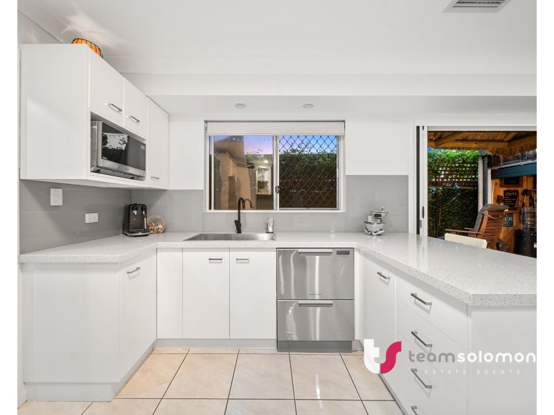 2 Carinya Street, Cleveland QLD 4163