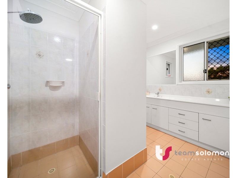 2 Carinya Street, Cleveland QLD 4163