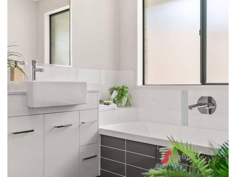 18a Tremont Street, Capalaba QLD 4157
