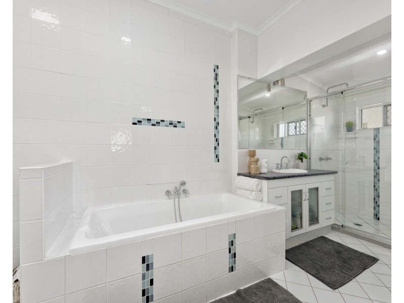 159 Innes Park Road, Innes Park QLD 4670