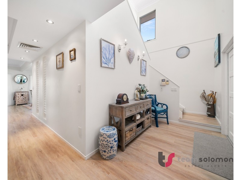 26 Gray Street, Redland Bay QLD 4165