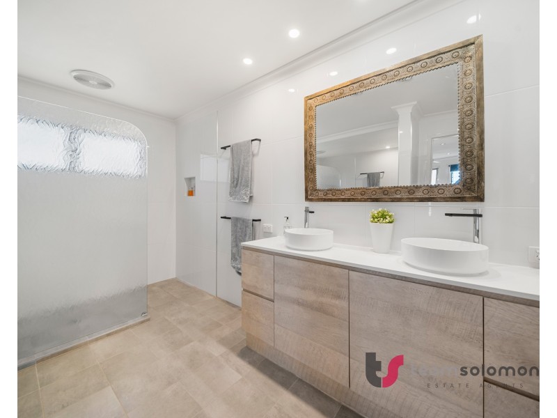 26 Gray Street, Redland Bay QLD 4165