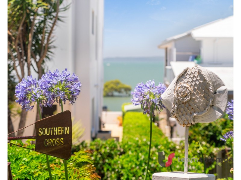 26 Gray Street, Redland Bay QLD 4165