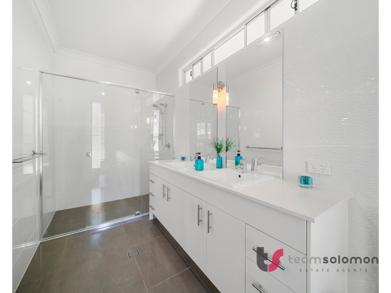 1/16 Bainbridge Street, Ormiston QLD 4160