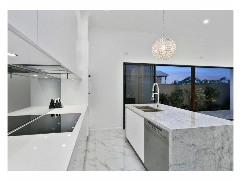3/285 Main Road, Wellington Point QLD 4160