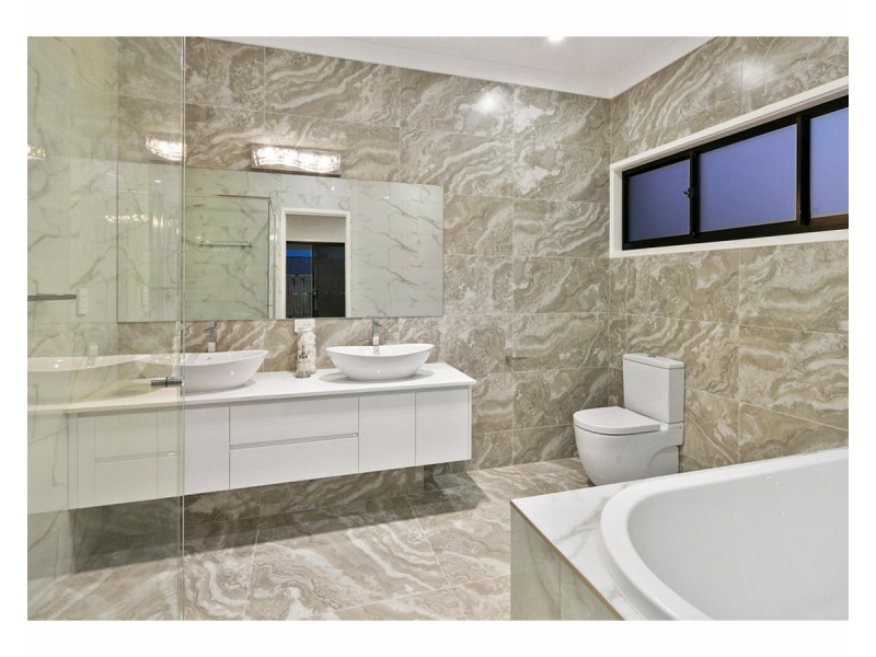 3/285 Main Road, Wellington Point QLD 4160