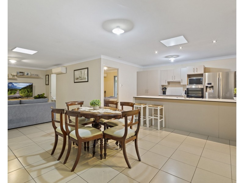 13 Henry Street, Thorneside QLD 4158