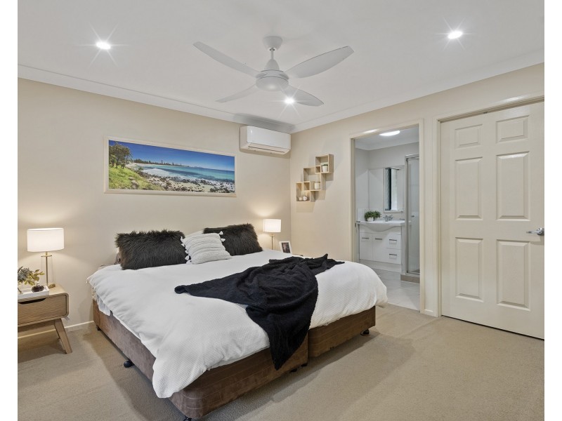 13 Henry Street, Thorneside QLD 4158