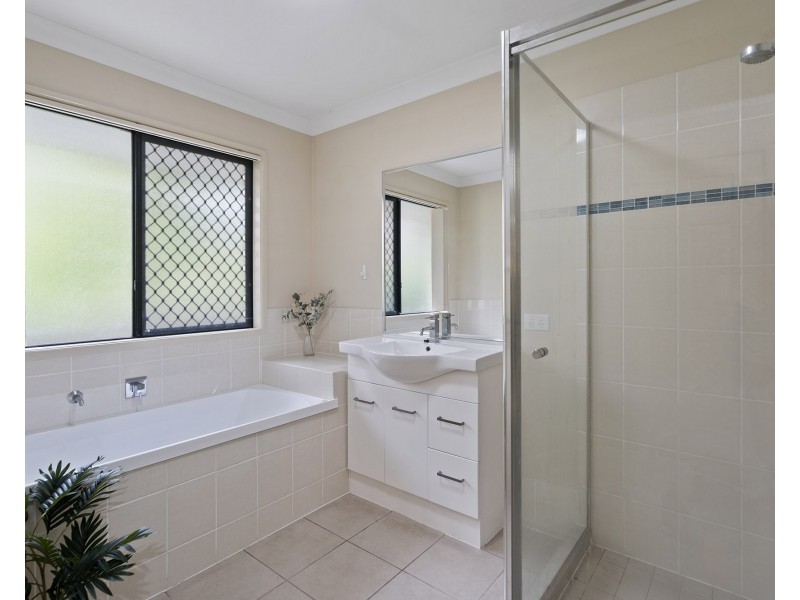 13 Henry Street, Thorneside QLD 4158