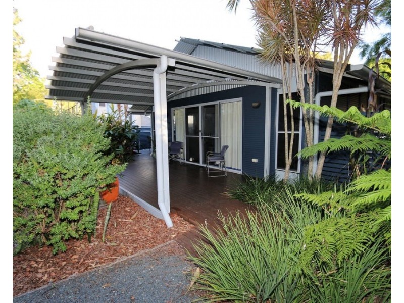 21 Carefree Street, Coochiemudlo Island QLD 4184