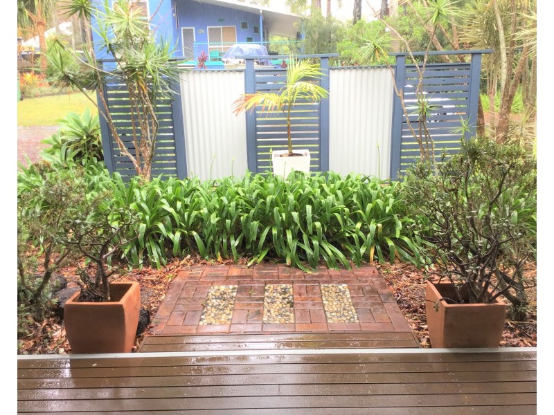 21 Carefree Street, Coochiemudlo Island QLD 4184
