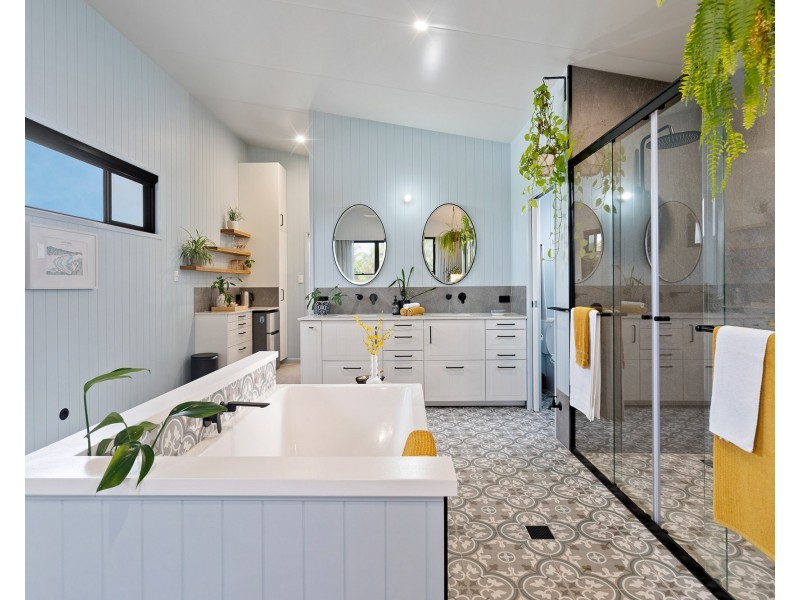 2 Chardonnay Court, Thornlands QLD 4164