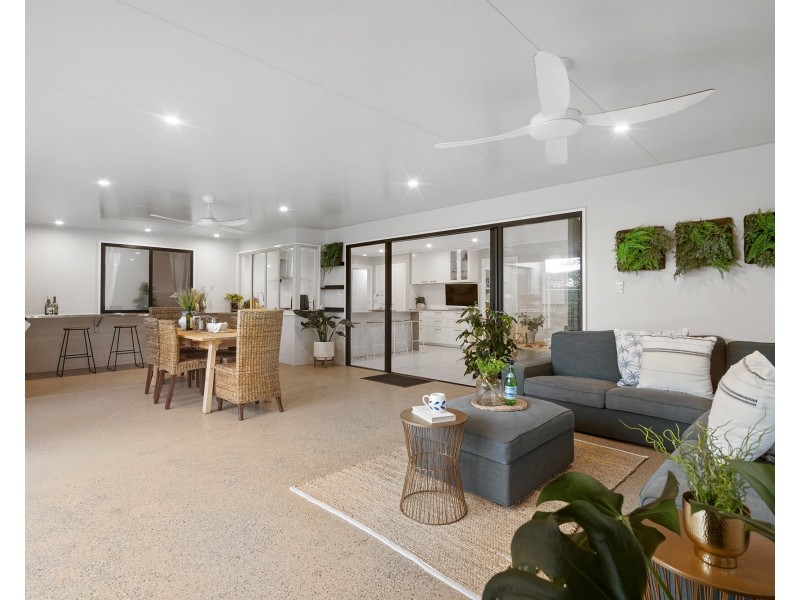 2 Chardonnay Court, Thornlands QLD 4164