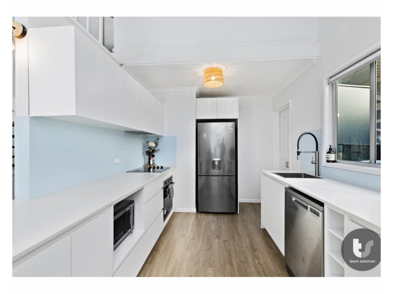 54 Valantine Road, Birkdale QLD 4159