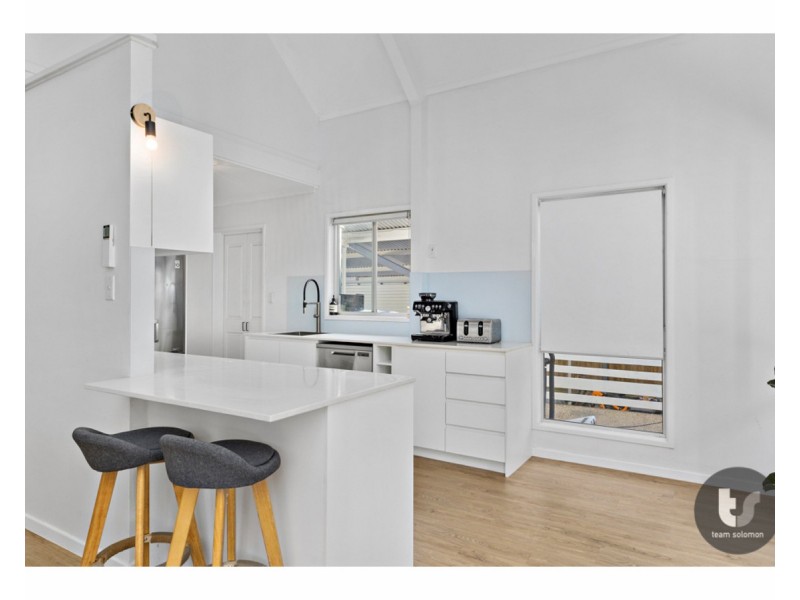 54 Valantine Road, Birkdale QLD 4159