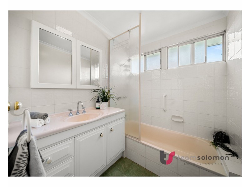 41 Leadale Street, Wynnum West QLD 4178