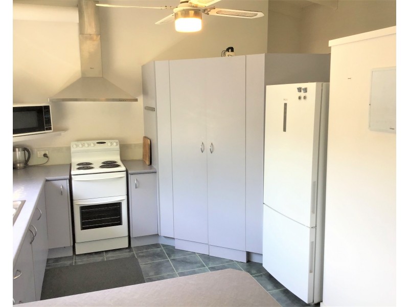 16 James Street, Coochiemudlo Island QLD 4184