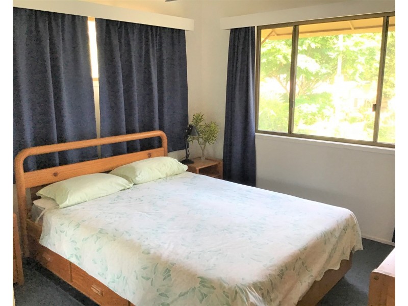 16 James Street, Coochiemudlo Island QLD 4184