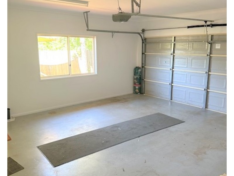 73 Carinyan Drive, Birkdale QLD 4159