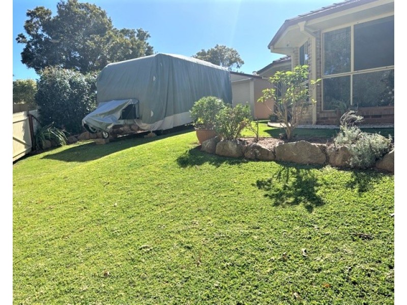 73 Carinyan Drive, Birkdale QLD 4159