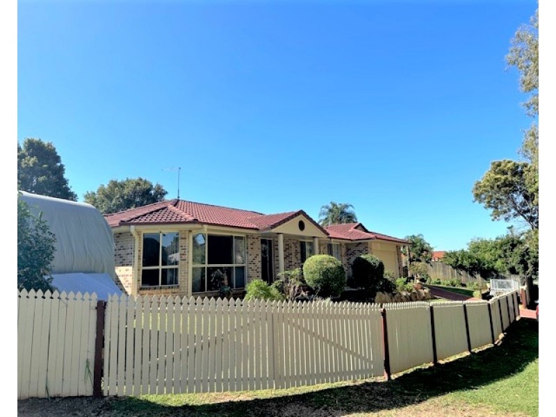 73 Carinyan Drive, Birkdale QLD 4159