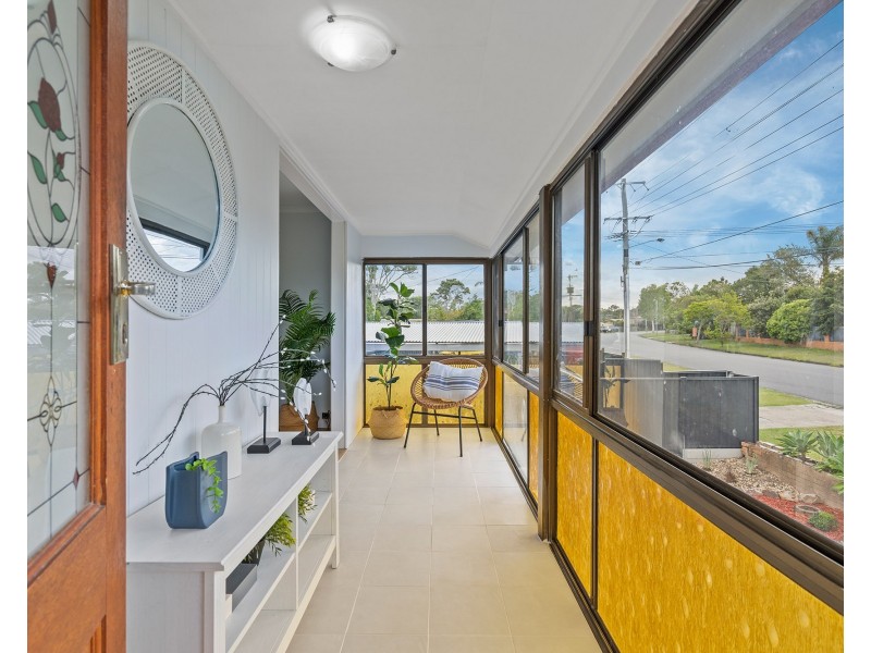 27 Spoonbill Street, Birkdale QLD 4159