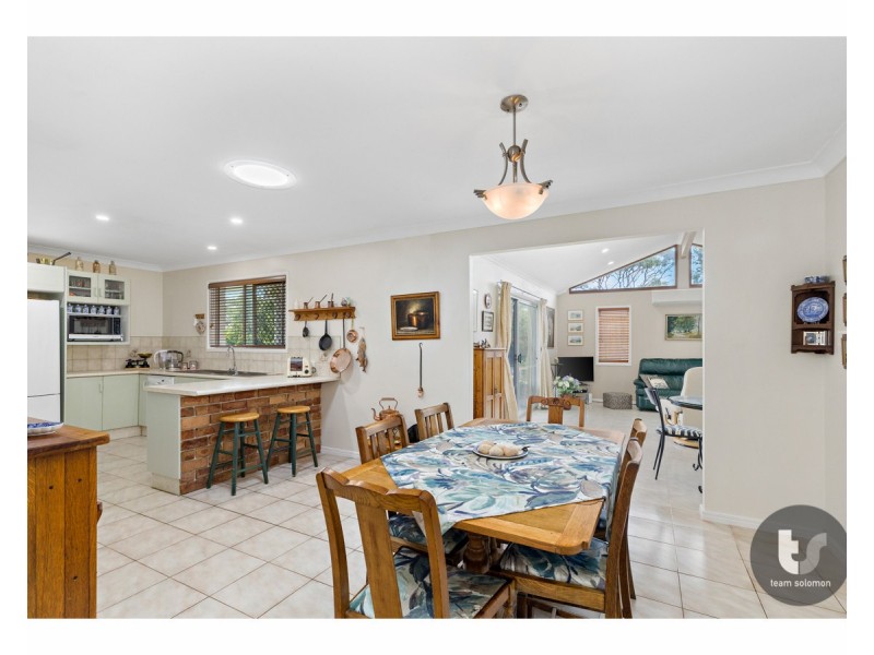 11 Tarcutta Street, Cleveland QLD 4163