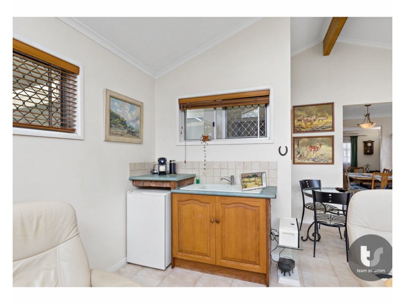 11 Tarcutta Street, Cleveland QLD 4163