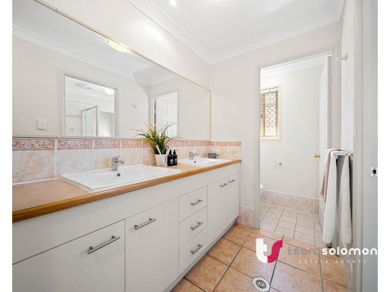 62 Bailey Road, Birkdale QLD 4159
