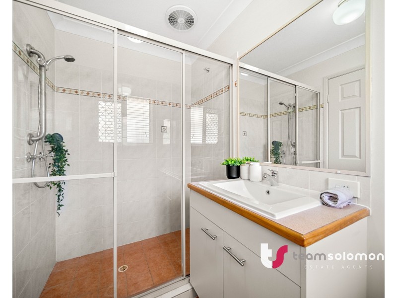 62 Bailey Road, Birkdale QLD 4159