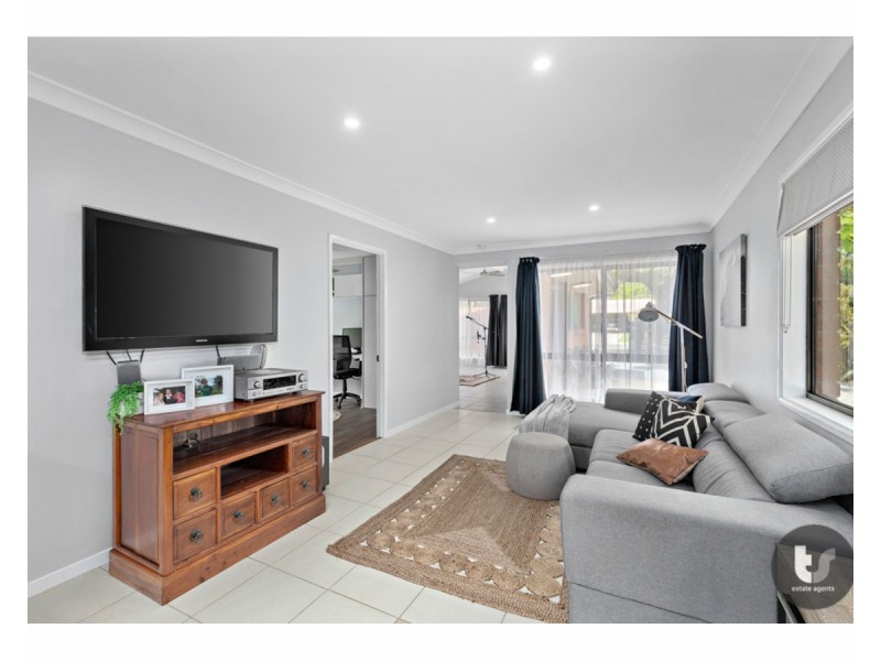 227 Main Street, Redland Bay QLD 4165