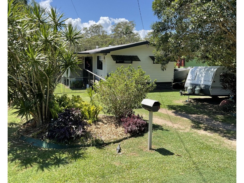 3 Orangegrove Street, Coochiemudlo Island QLD 4184
