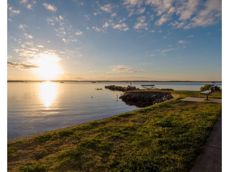 2 Barron Street, Victoria Point QLD 4165