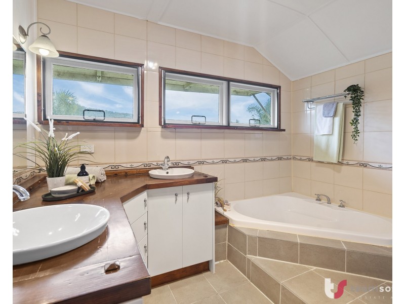 197 Shaws Pocket Road, Luscombe QLD 4207