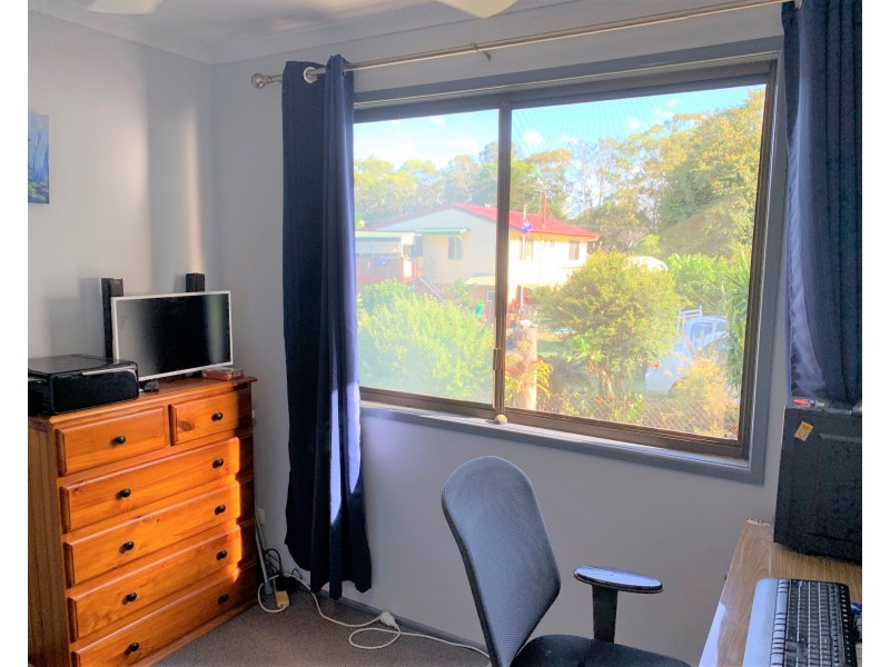 9 Dawn Street, Coochiemudlo Island QLD 4184