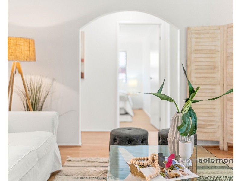 5 Pitt Street, Redland Bay QLD 4165