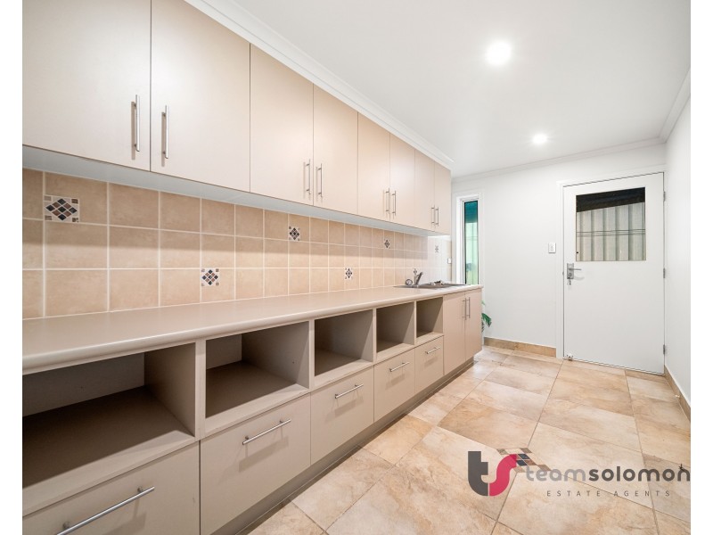 2 Masters Avenue, Victoria Point QLD 4165