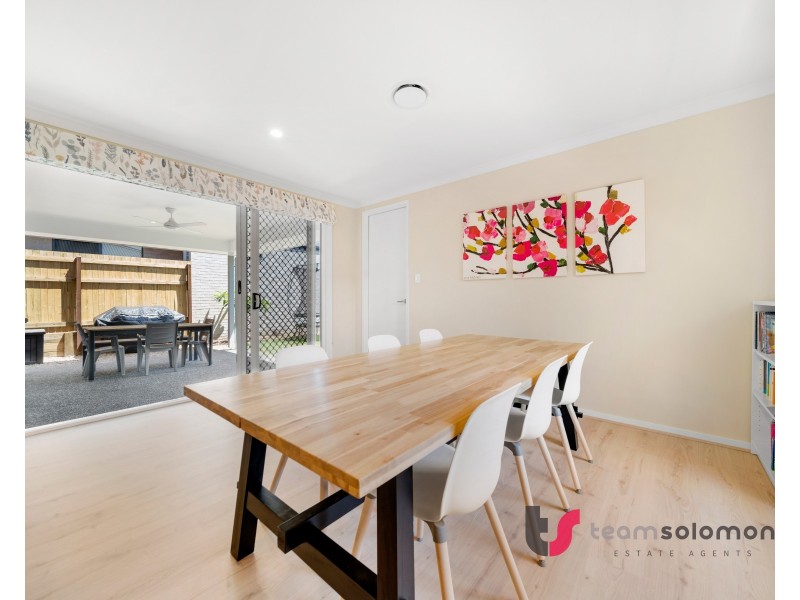 21 Shoreline Avenue, Redland Bay QLD 4165