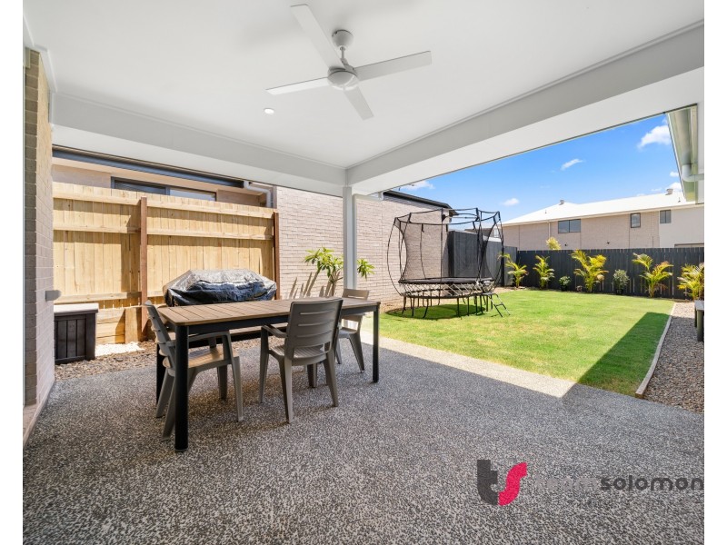 21 Shoreline Avenue, Redland Bay QLD 4165