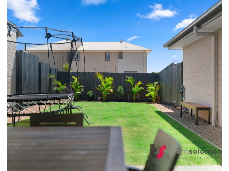21 Shoreline Avenue, Redland Bay QLD 4165