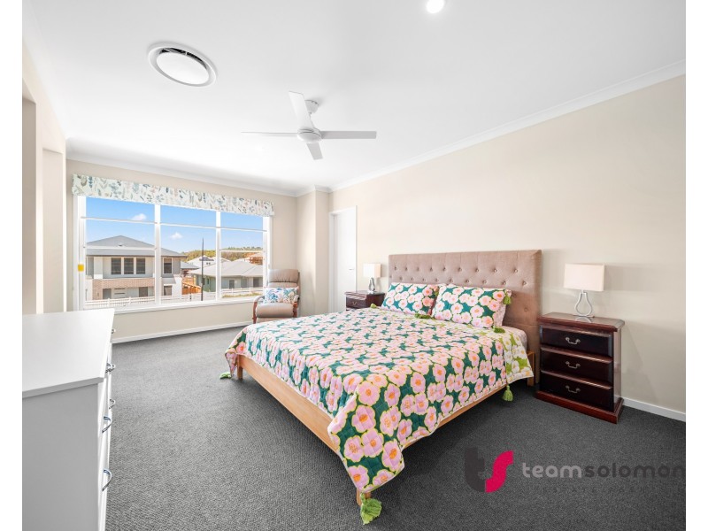 21 Shoreline Avenue, Redland Bay QLD 4165