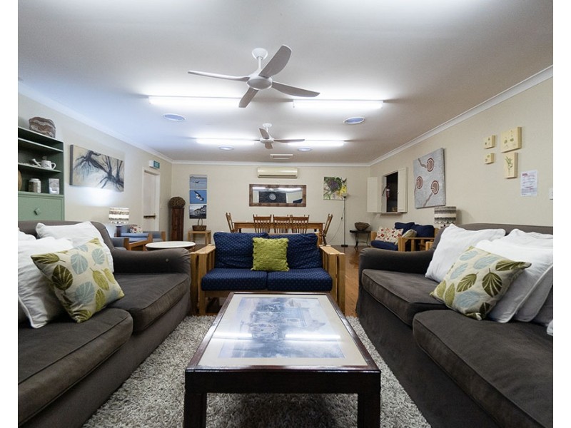 18-20 Mooroondu Street, Coochiemudlo Island QLD 4184