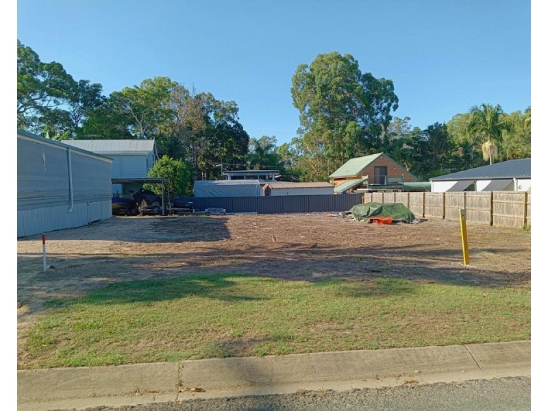 36 Shirley Street, Coochiemudlo Island QLD 4184