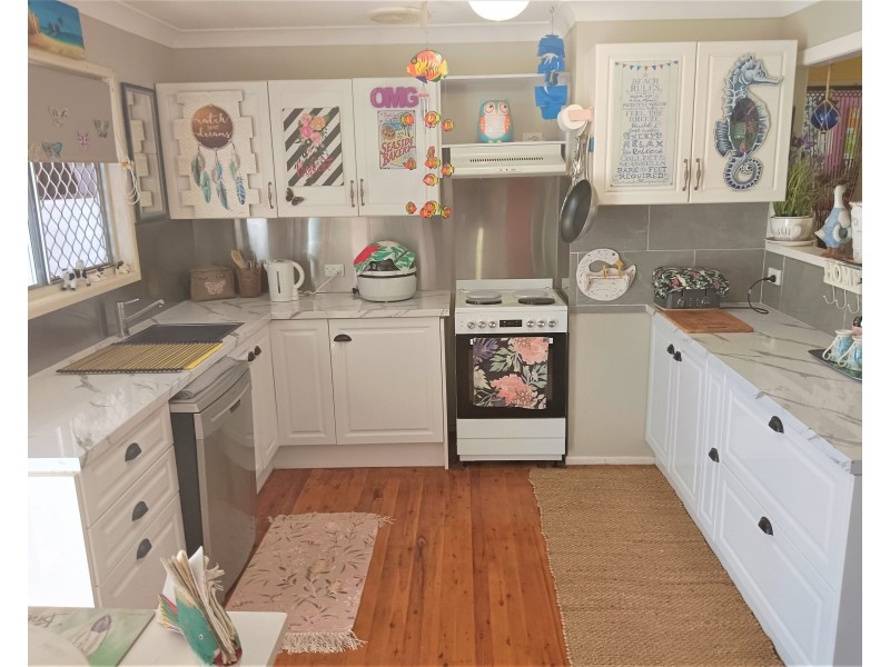 17 Marana Street, Coochiemudlo Island QLD 4184