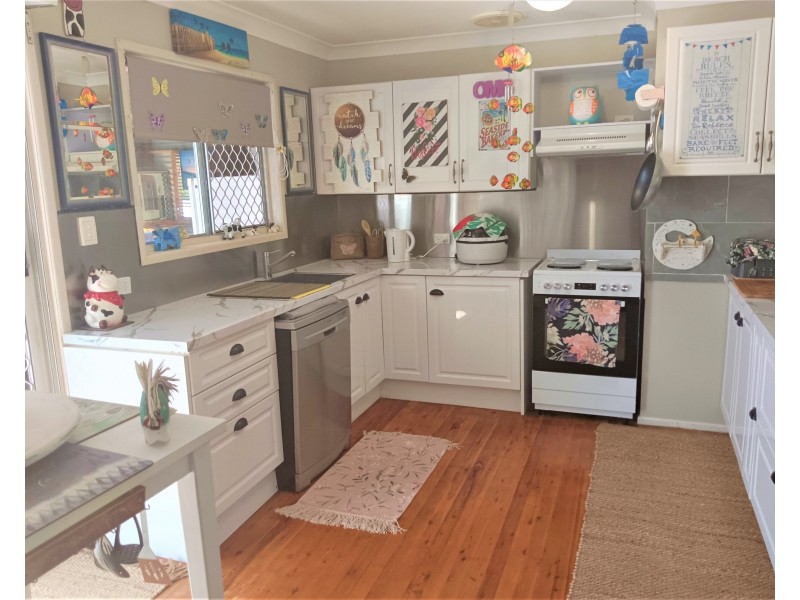 17 Marana Street, Coochiemudlo Island QLD 4184