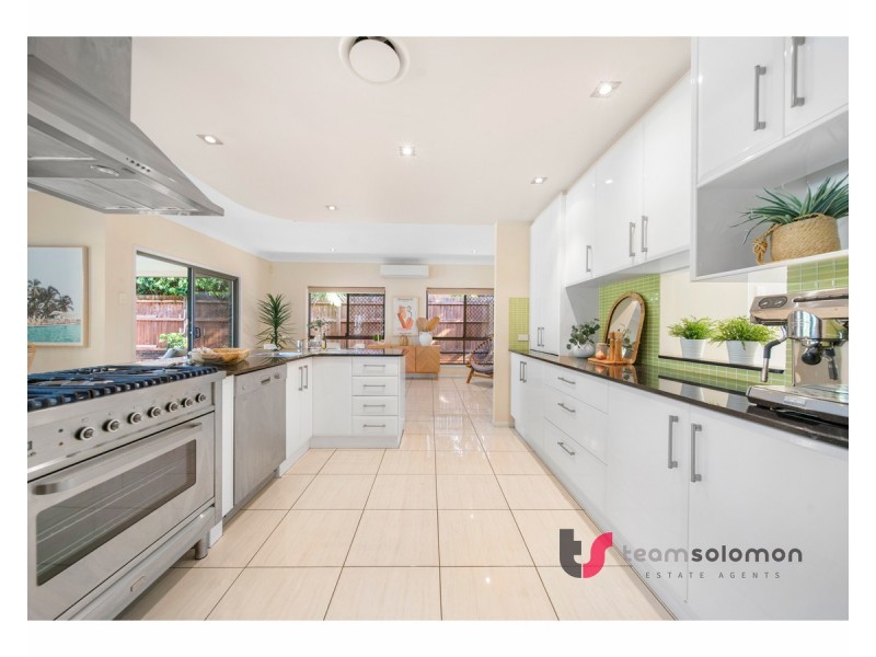 8 Yorston Place, Ormiston QLD 4160