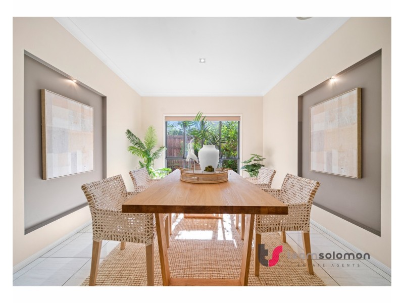 8 Yorston Place, Ormiston QLD 4160