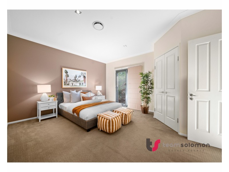 8 Yorston Place, Ormiston QLD 4160