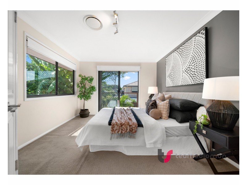 8 Yorston Place, Ormiston QLD 4160